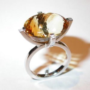 Bague or blanc, citrine