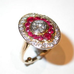 Bague double entourage, rubis, diamants