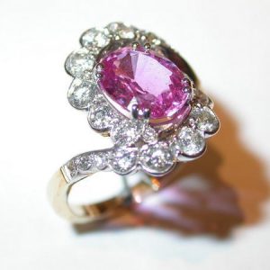 Bague tourbillon, saphir rose, diamants