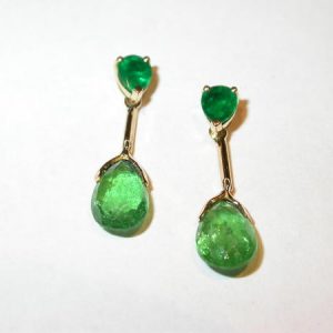 Pendants d’oreilles or, emeraudes et grenats tsavorites