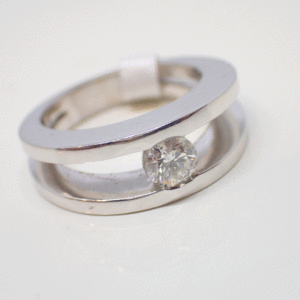 Bague or blanc diamant solitaire