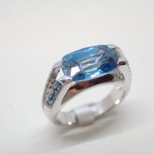 Bague Zircon bleu naturel et tourmalines Paraïba