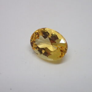 Béryl jaune (héliodore) 1,96 carat