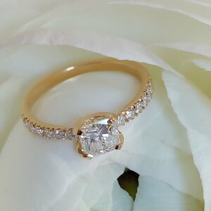 Bague or jaune diamants