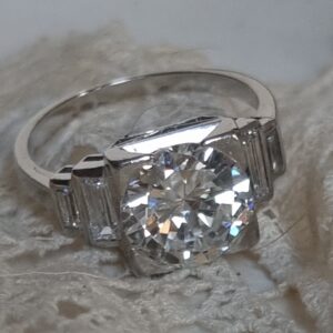 Bague or blanc art déco diamants