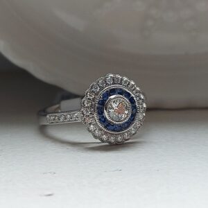 Bague or blanc saphir et diamants
